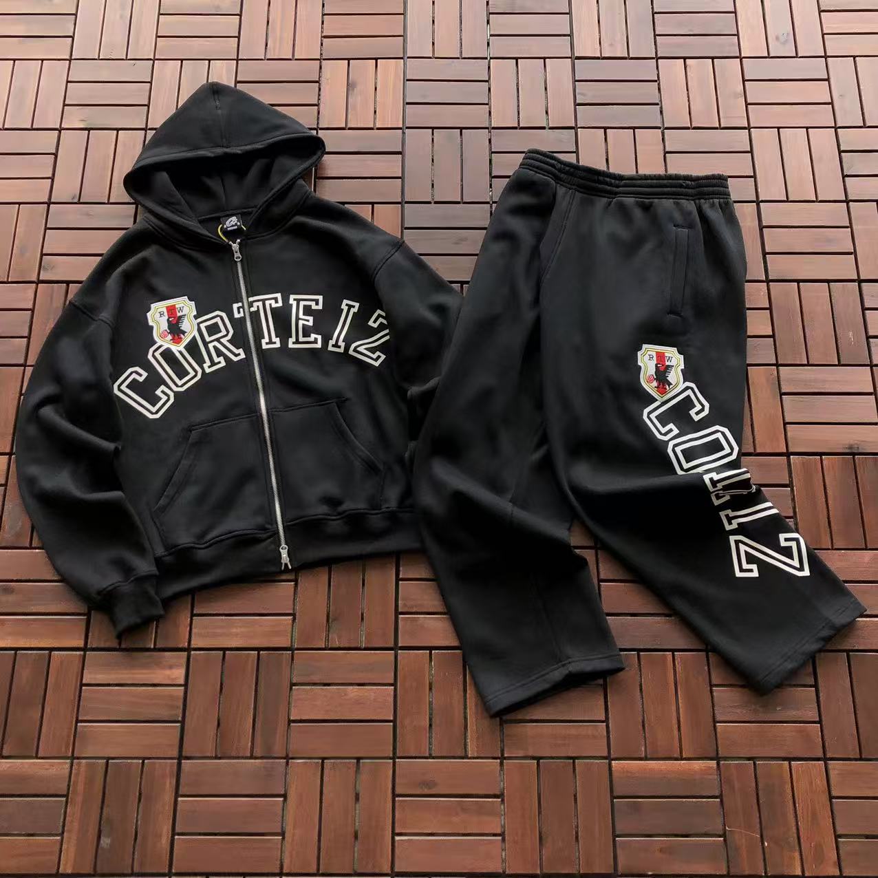 Conjunto Corteiz RTW Crest Zip Hoodie & Sweatpants Black